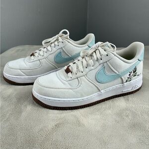 Nike Air Force 1 Indigo - Cream and Light Blue Floral Sneakers